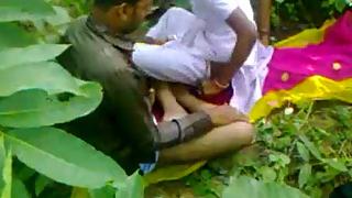 Young tamil couple fucking in fields