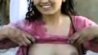 Pakistani village girl showing her boobs to lover on mobile